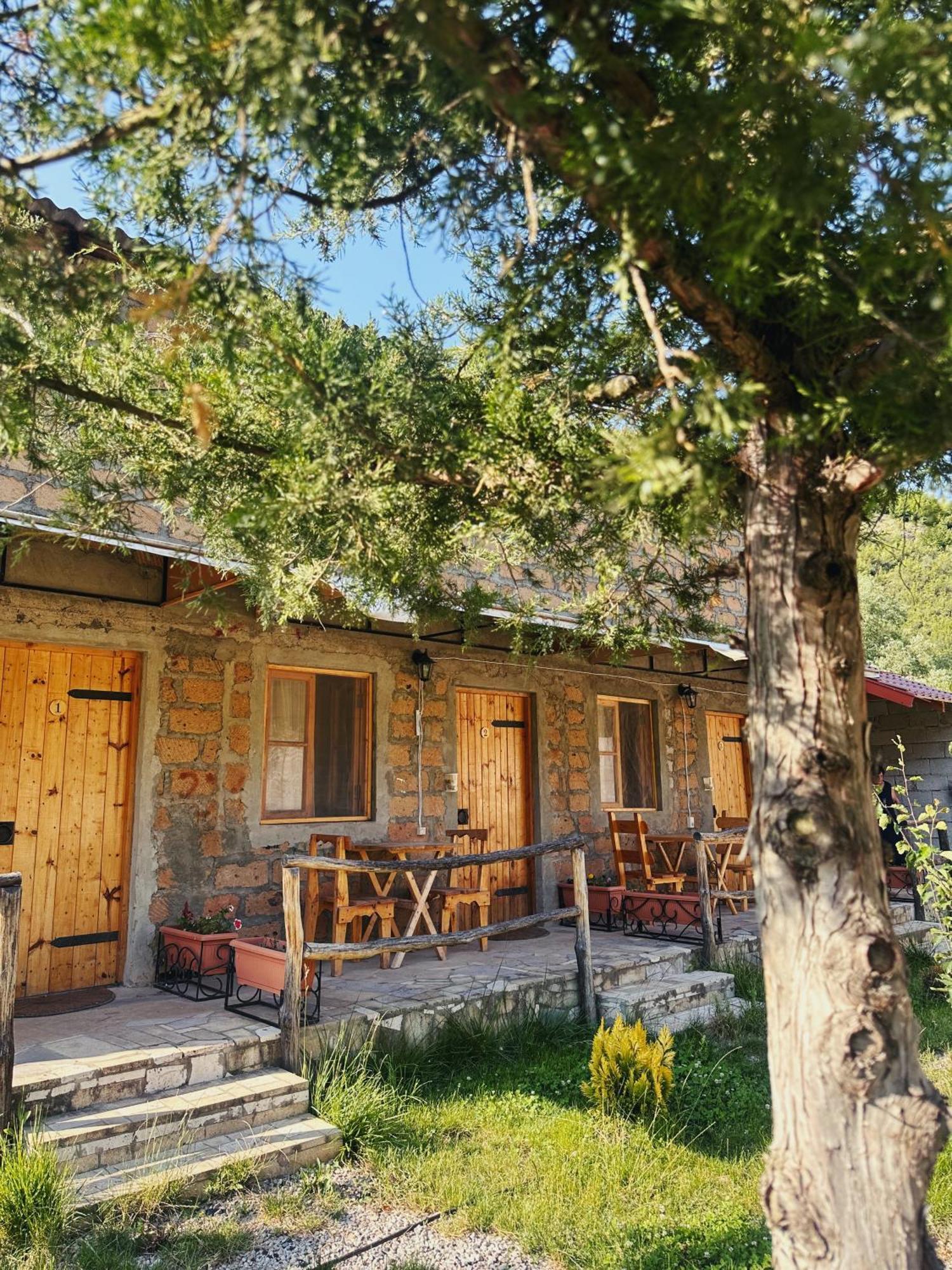 Hovek Guest House ディリジャン エクステリア 写真